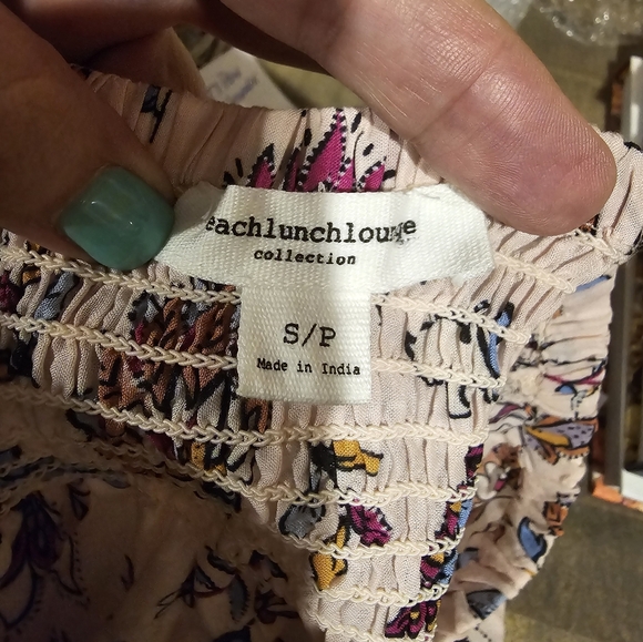 beachlunchlounge Boho Top With Bell Sleeve Size Small (s/p) - Picture 5 of 6